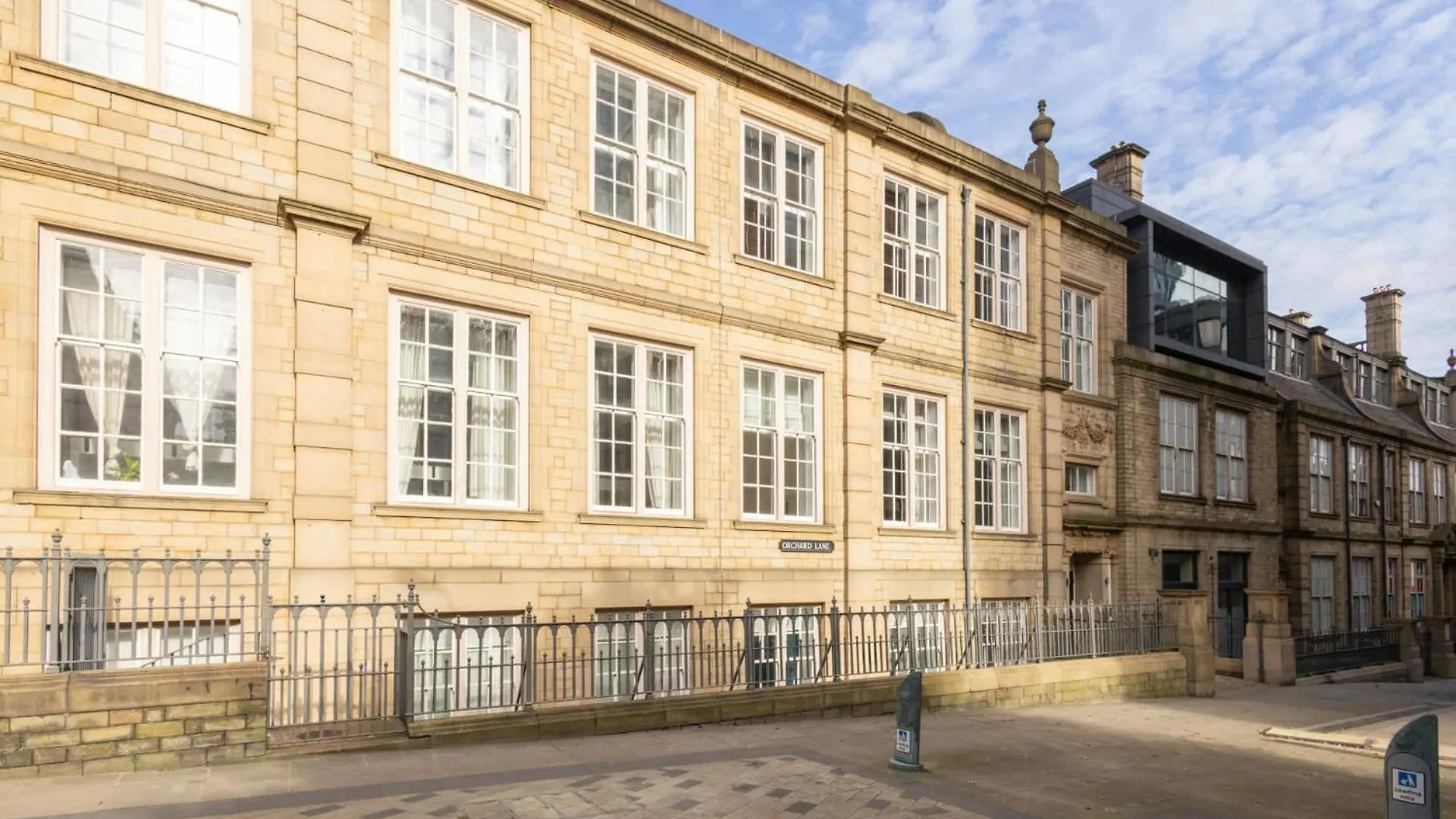 Apartman Host & Stay - City Hall View Sheffield